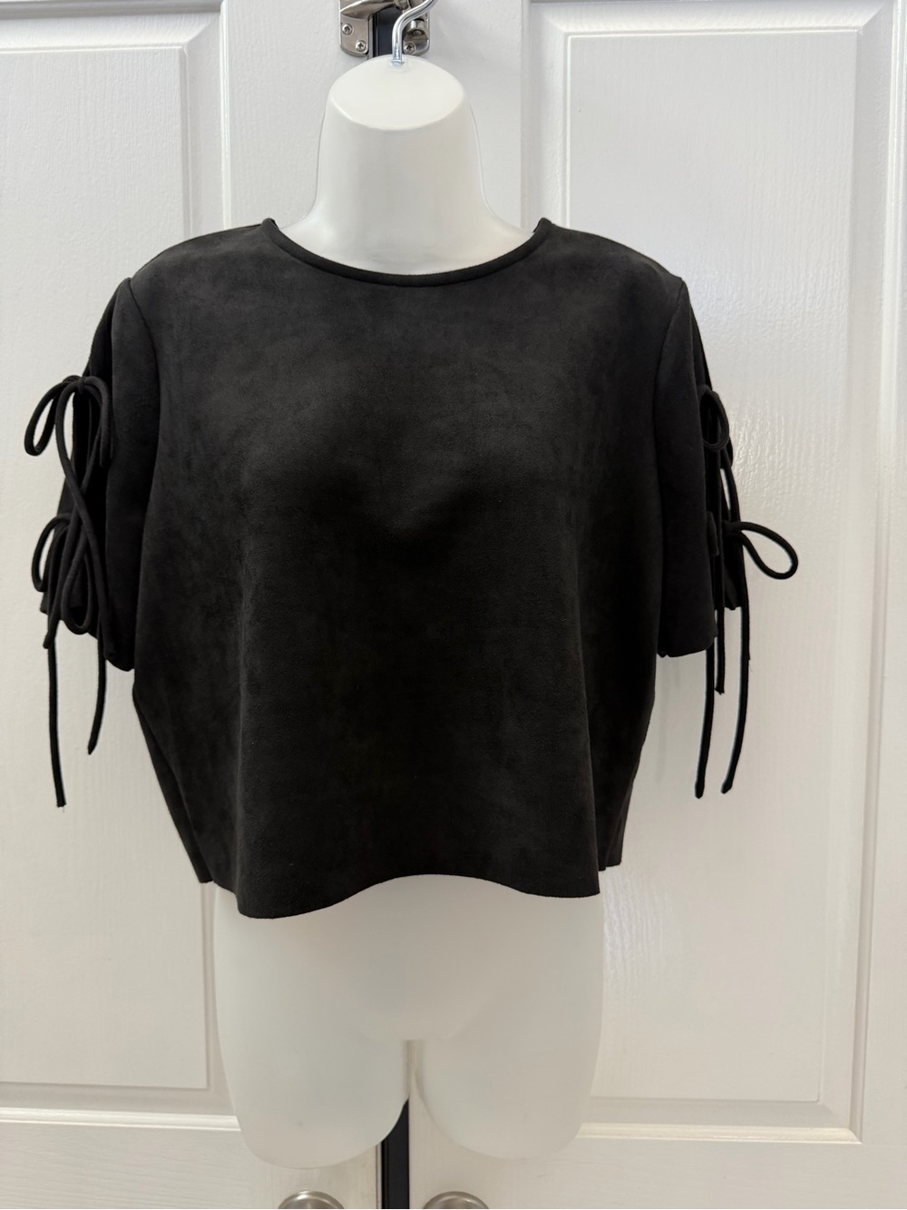 Parker Black Suede-Like Tie-Short Sleeve Top Sz M